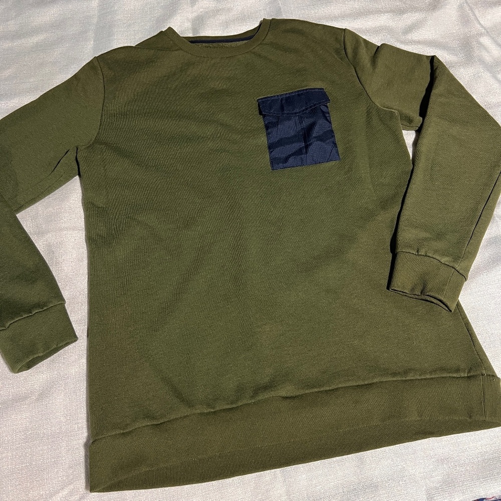 NOMAD Men’s Crewneck Olive Sweater with Velcro Pocket Fleece lined size Medium